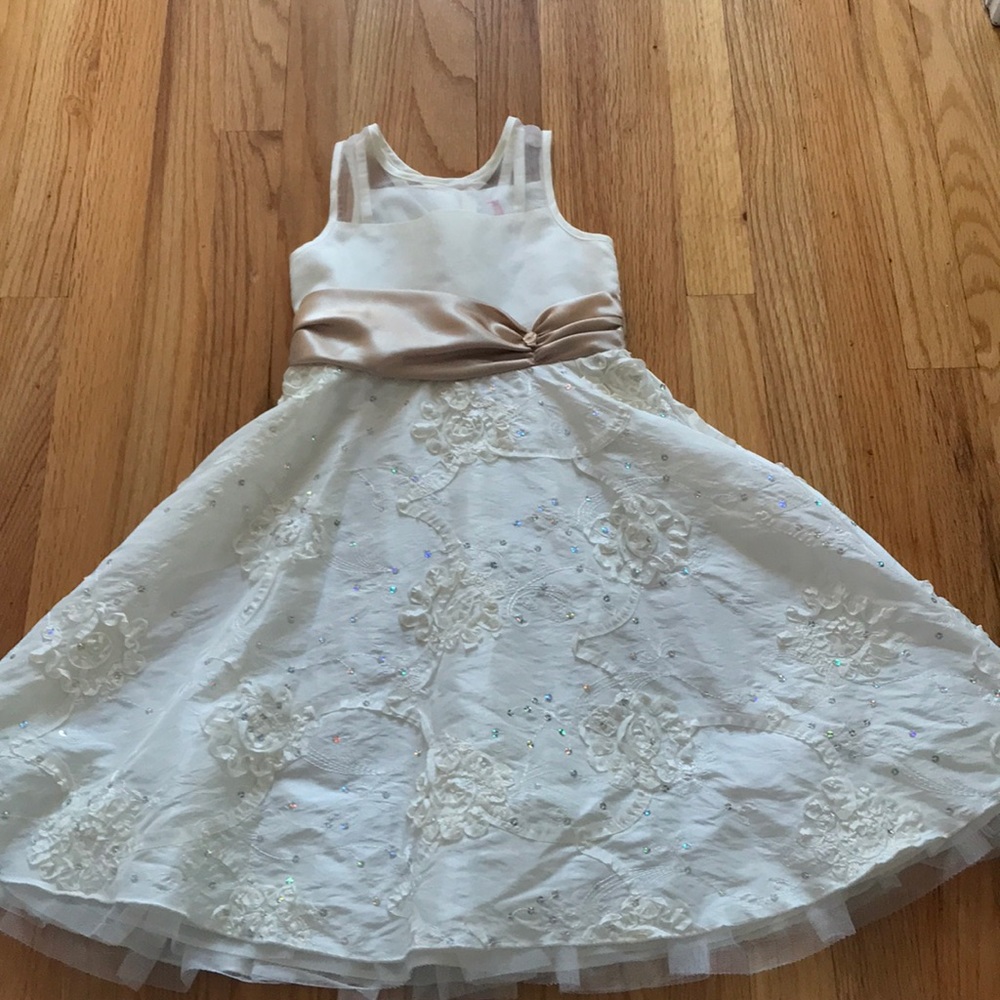 Little girls dress